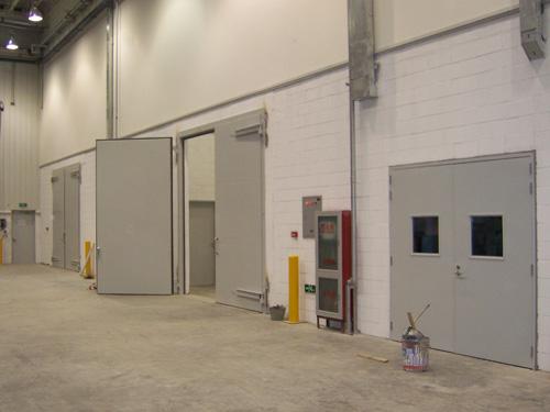 ���̰���